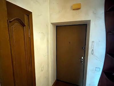 квартира за адресою Ревуцького вул., 5