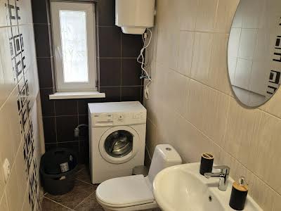 будинок за адресою Кукурудзяна вул., 56