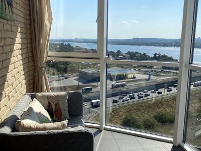 квартира за адресою Зарічна вул., 1г