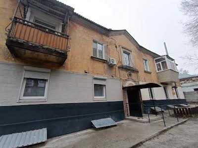 квартира за адресою Театральна вул., 5А