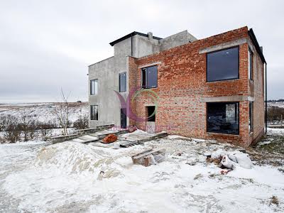 дом по адресу с. Подгородное, Підгороднє, 1