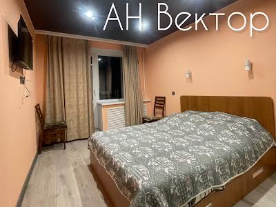 квартира за адресою Холодногірська вул. (Єлізарова), 13