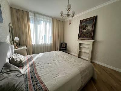 квартира за адресою Дніпровська набережна вул., 14б