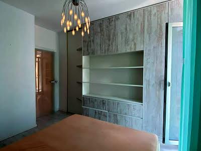 квартира за адресою Регенераторна вул., 4