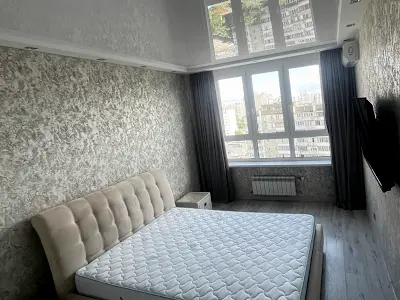 квартира за адресою Драгоманова вул., 10