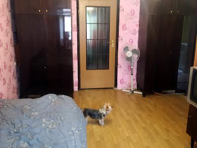 квартира за адресою Сулеймана Стальського вул., 16-А