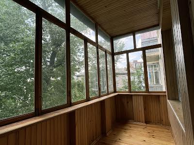 квартира за адресою Обсерваторна вул., 10