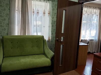 квартира за адресою Івана Мазепи просп. (Петровського), 2