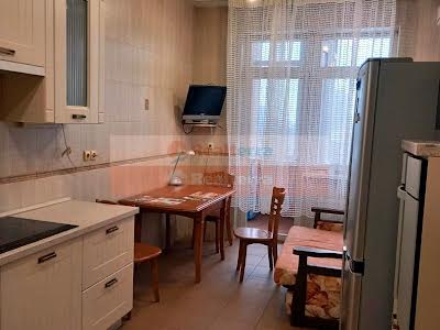 квартира за адресою Євгена Коновальця вул. (Щорса), 36б