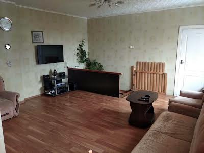 квартира за адресою Михайла Стельмаха вул., 6