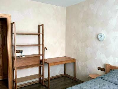 квартира за адресою Ревуцького вул., 40-В