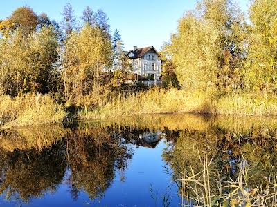 будинок за адресою с. Хлепча, Центральна