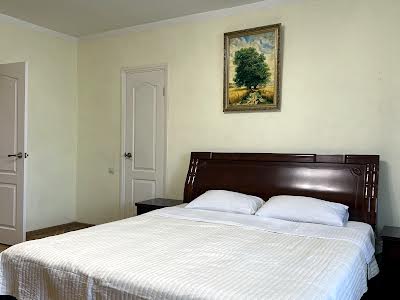 квартира за адресою Шота Руставелі вул., 25