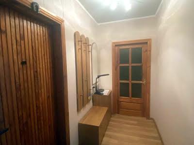 квартира за адресою Осіння вул., 9А