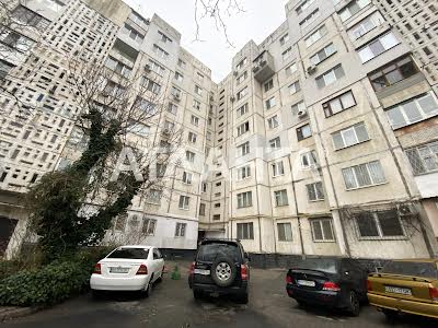 квартира по адресу Ильфа и Петрова ул., 2