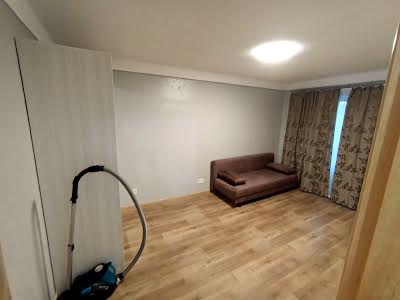 квартира по адресу Павла Тычины просп., 5