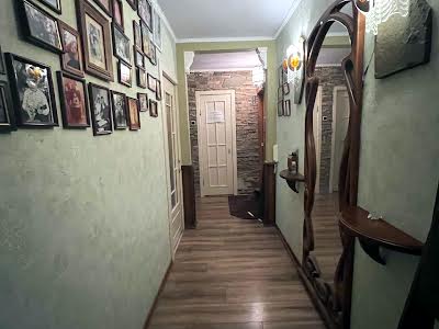 комната по адресу Тополя-2 ул., 22