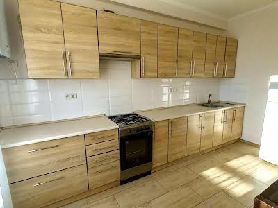 квартира за адресою Зелена вул., 115-Д