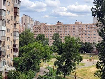 квартира за адресою Володимира Івасюка просп. (Героїв Сталінграду), 11