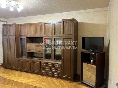 квартира за адресою Науки просп. (Леніна), 28