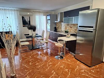 квартира по адресу Сумгаитская ул., 38