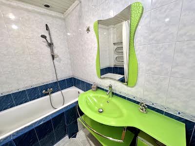 квартира за адресою Вишняківська вул., 7б