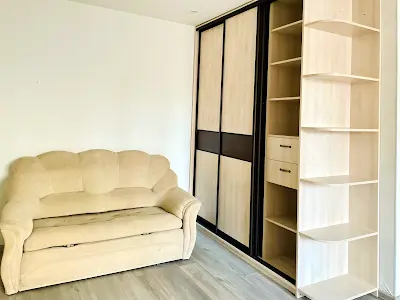 квартира за адресою Джерельна вул., 6
