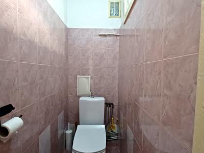 квартира за адресою Хотинська вул., 9