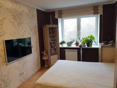 квартира за адресою Академіка Євгена Лазаренка вул., 48