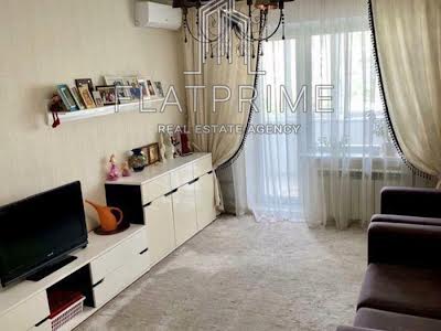 квартира за адресою Драгоманова вул., 23