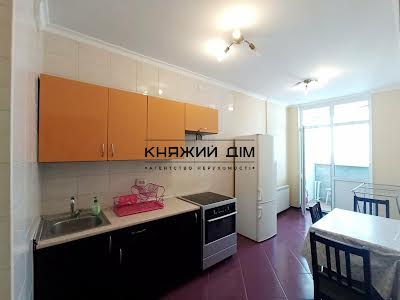 квартира по адресу Светлая ул., 3д