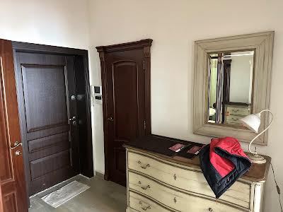 квартира за адресою Панаса Мирного вул., 17