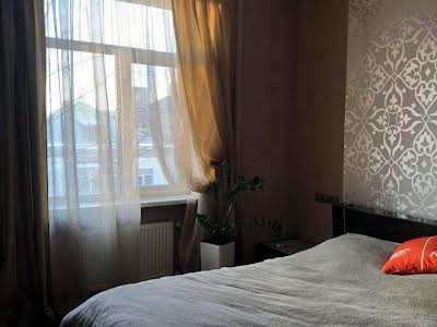 квартира за адресою Будівельників вул., 30