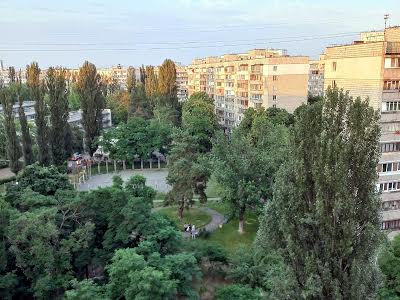 квартира за адресою Київ, Анатолія Солов'яненка вул. (Олександра Бойченка), 8