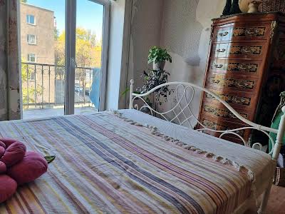 квартира по адресу Атамана Головатого ул., 18