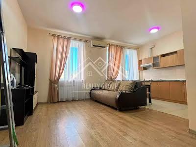 квартира за адресою Єдності вул., 6