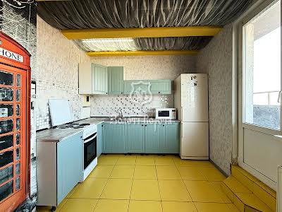квартира за адресою Харківське шосе, 17а