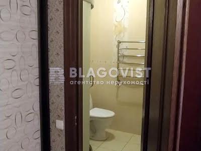 будинок за адресою Квітнева