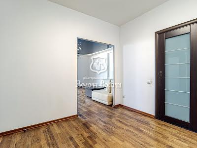 квартира за адресою Саперно-Слобідська вул., 22