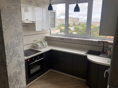 квартира за адресою Сергія Данченка вул., 30