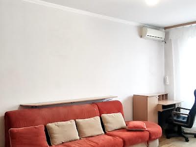 квартира по адресу Героев Днепра ул., 42-Б