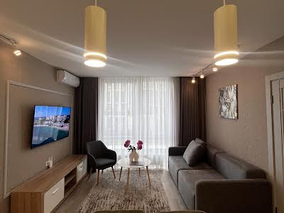 квартира за адресою Зарічна вул., 6