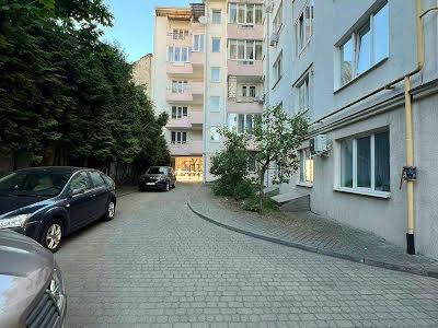 квартира по адресу Головацького Я., 23