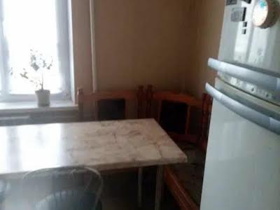 квартира за адресою Ревуцького вул., 18-А