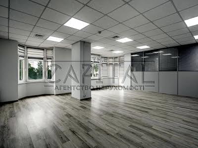 коммерческая по адресу Кловский спуск, 5