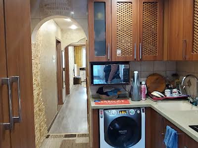 квартира за адресою Космонавтів, 77А