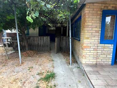 будинок за адресою Першотравнева