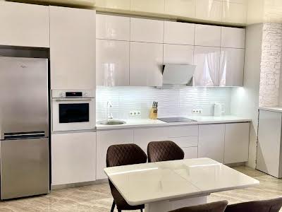 квартира за адресою Дніпровська набережна вул., 1-А