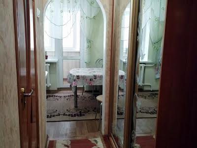 квартира за адресою Героїв України просп. (Героїв Сталінграду), 13