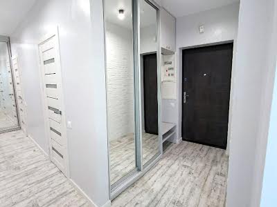 квартира за адресою Святослава Хороброго вул., 11-Б